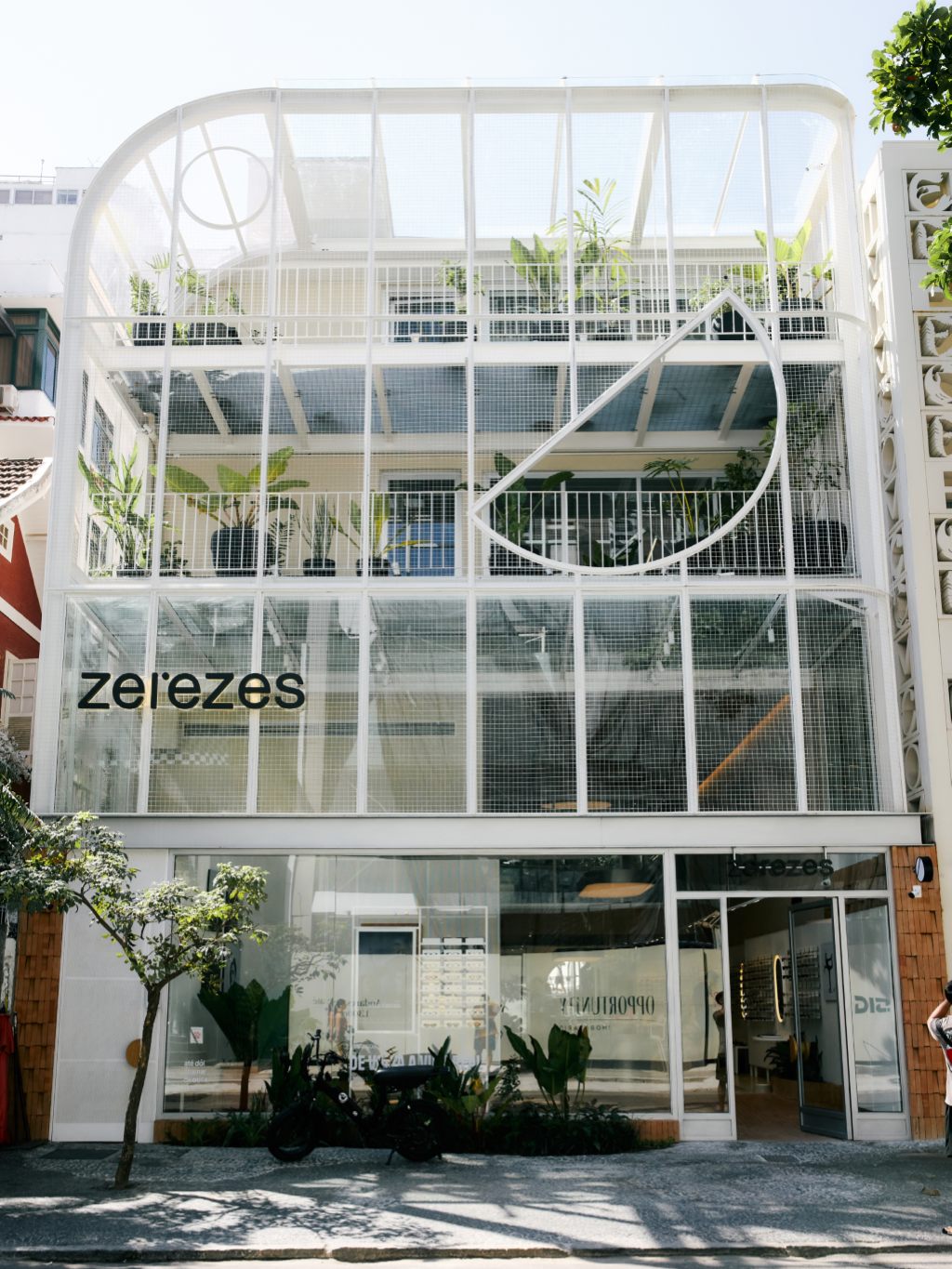 Fachada da flagship da Zerezes na rua Garcia d'Ávila, em Ipanema.